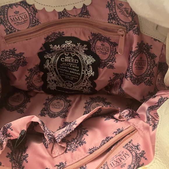 Brighton My Flat in London handbag.  Pristine condition.  Cream leather - Picture 4 of 8